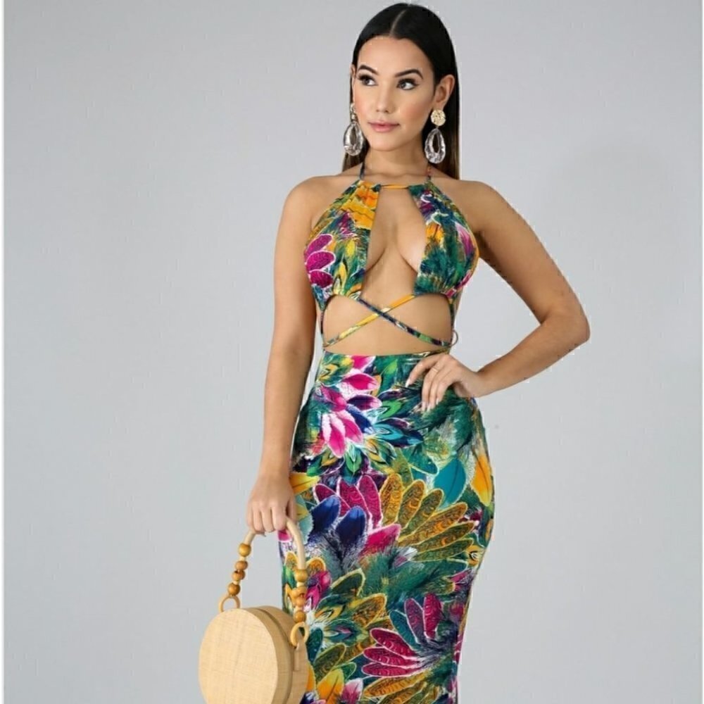 Goodtime Feathers Maxi Dress - Picture 5 of 6